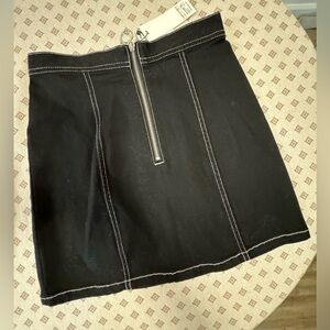NWT BB Dakota Skirt Sz 0